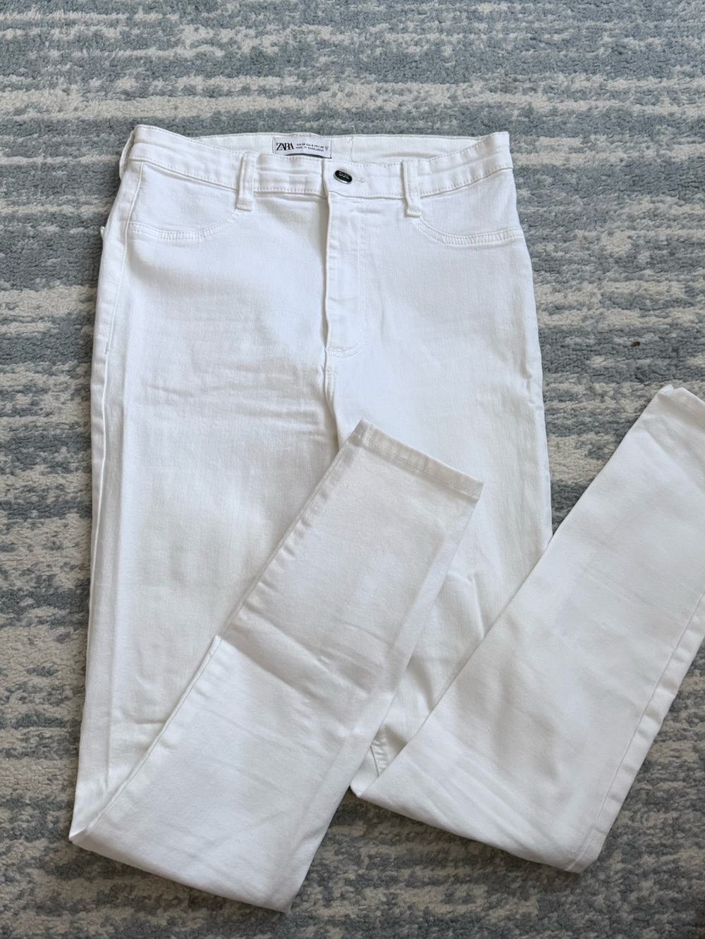 Zara High Waisted White Denim Jeans